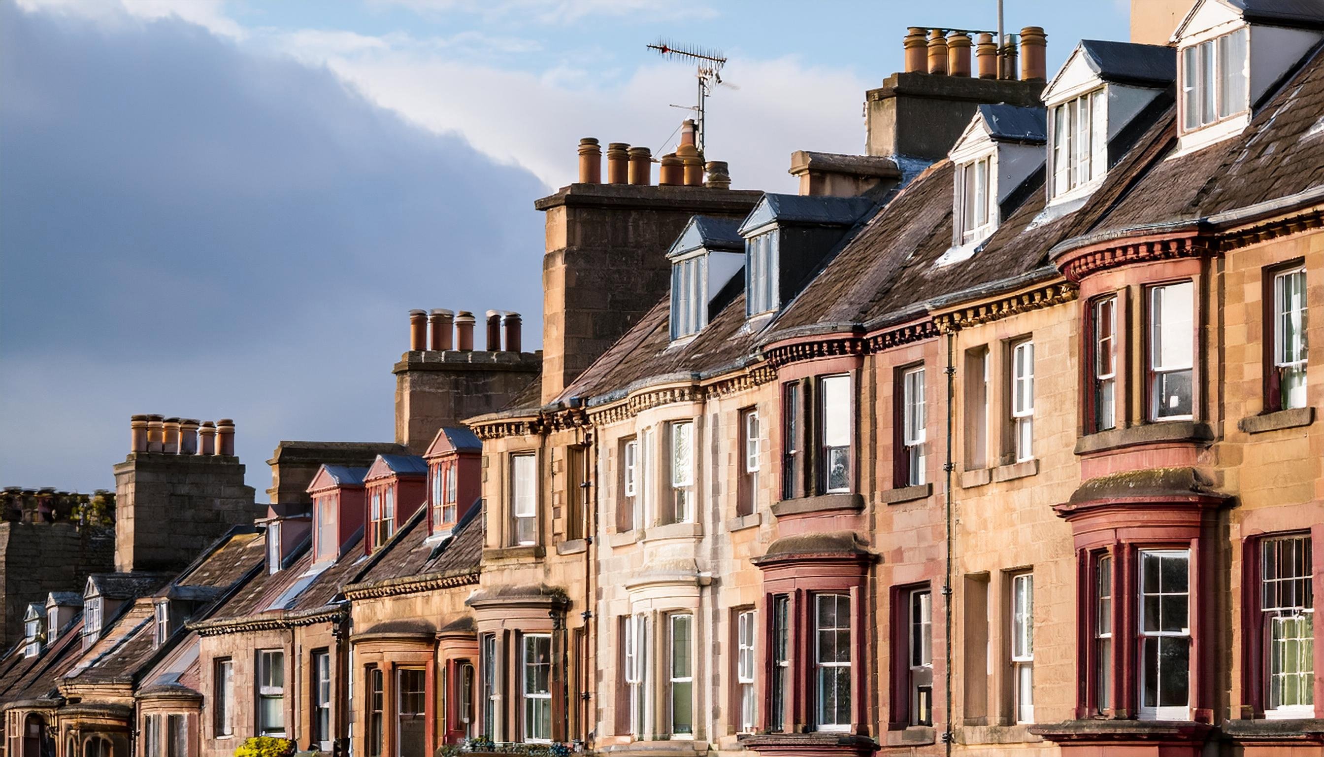row-of-homes-in-scotland