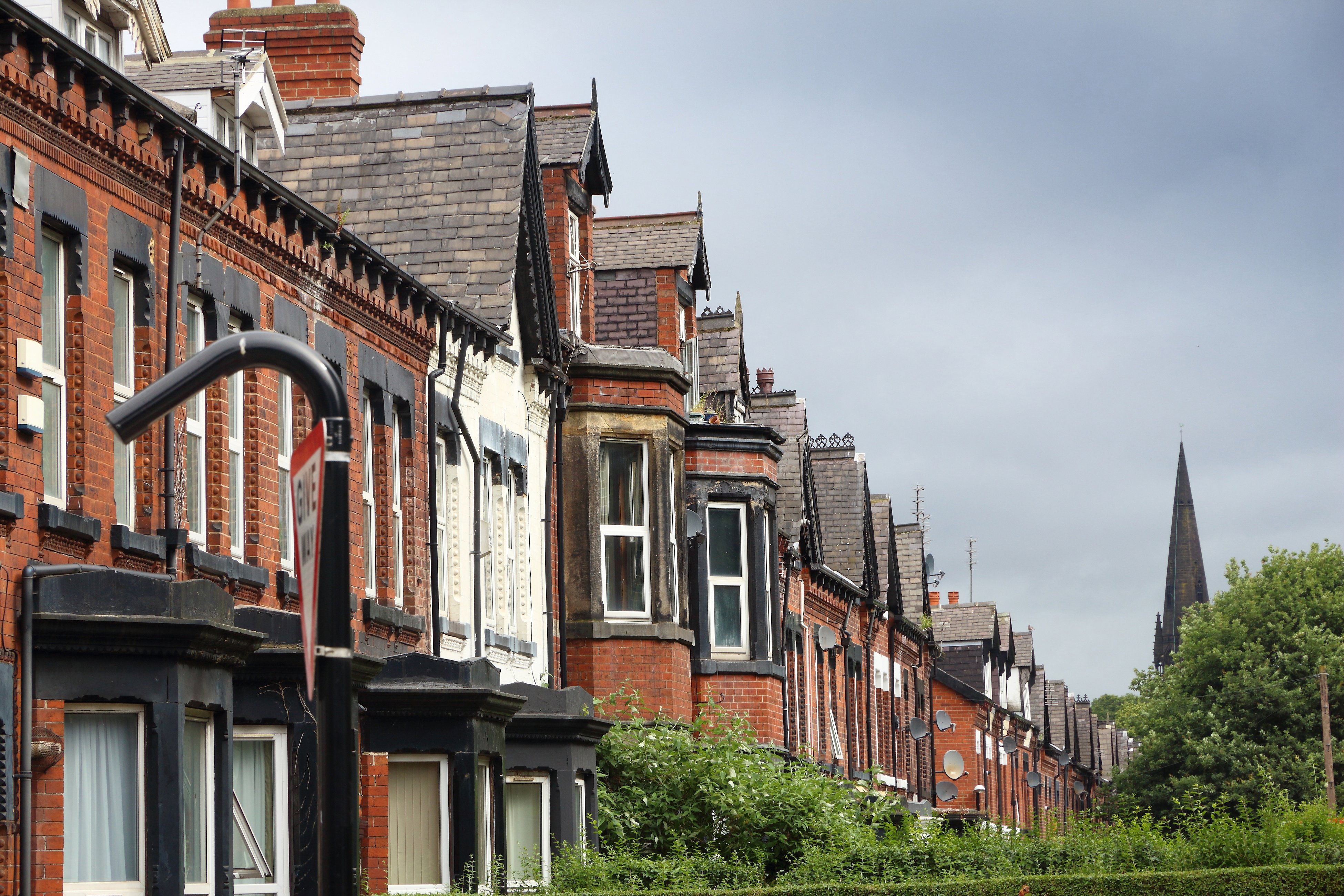 row-of-houses-in-leeds