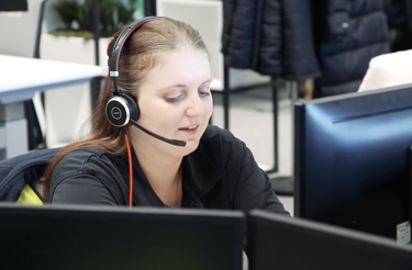 envirovent-employee-on-phone