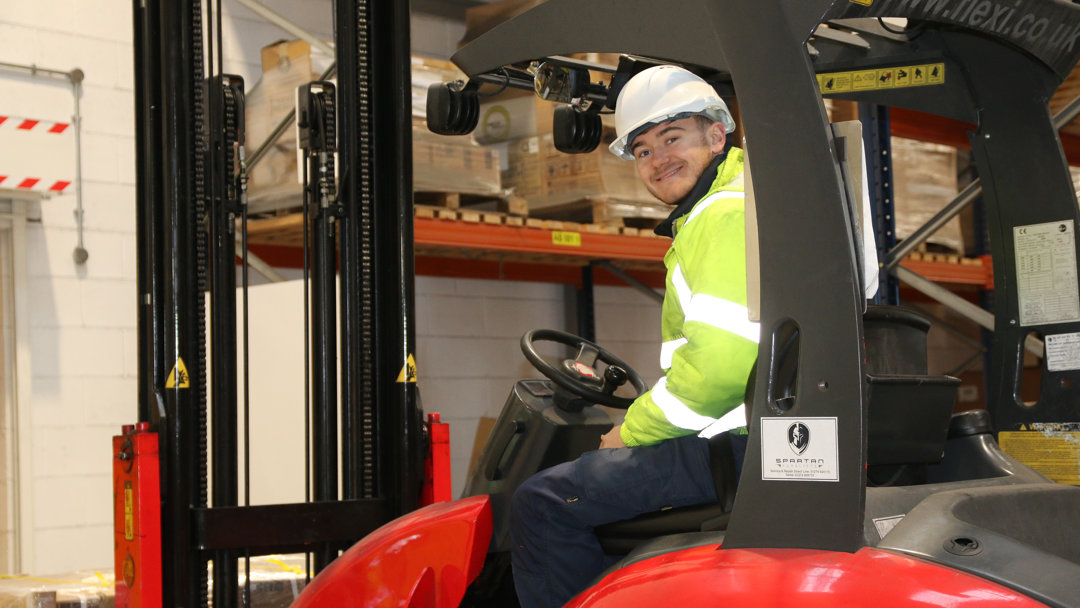 envirovent-worker-in-warehouse